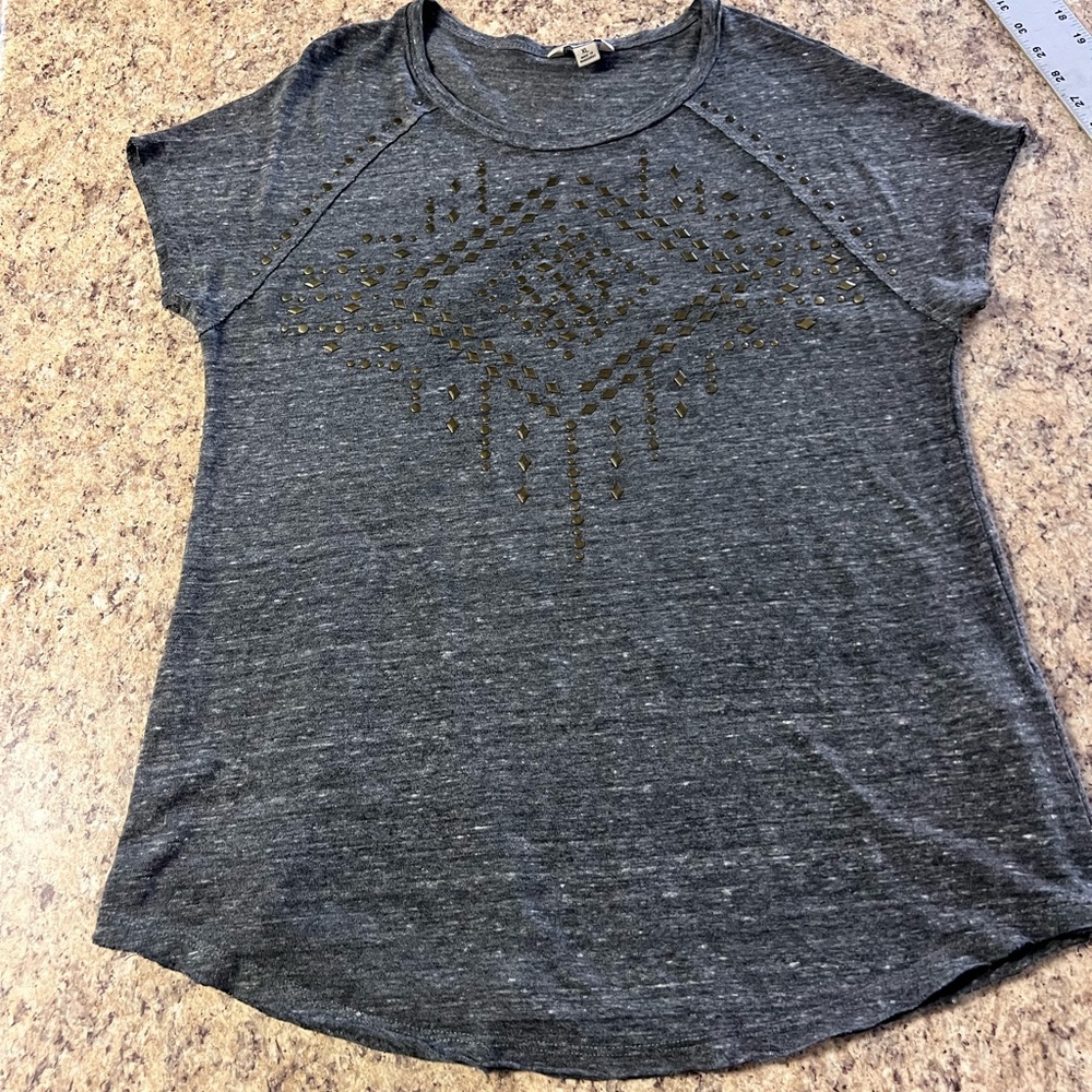Women’s Lucky Brand Charcoal western raw hem Studded Tee shirt - Picture 2 of 10